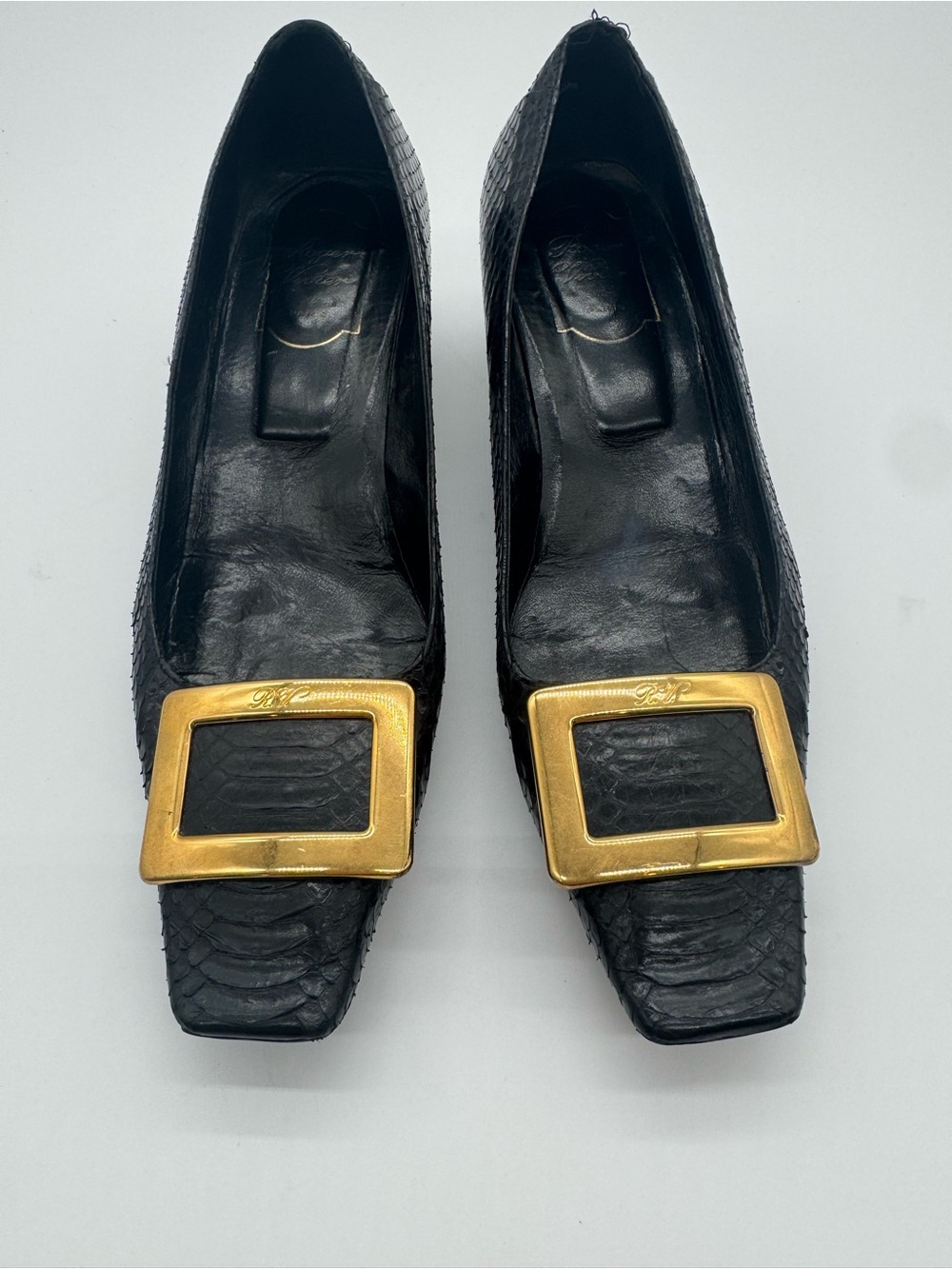 Vintage Roger Vivier Paris Black Python Gold Buckle Pumps EU 40 Luxury Heels